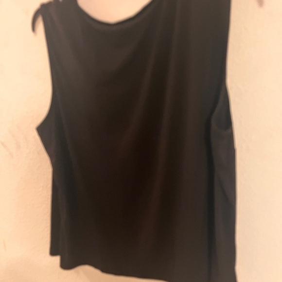 Allison Daley sleeveless black top with white trim - Size 3X - Picture 11 of 12